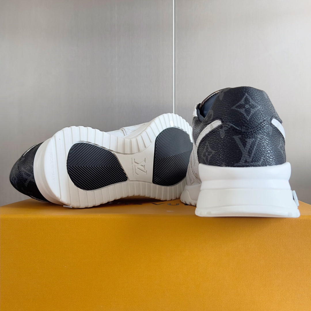 250318 New high quality new color board shoes