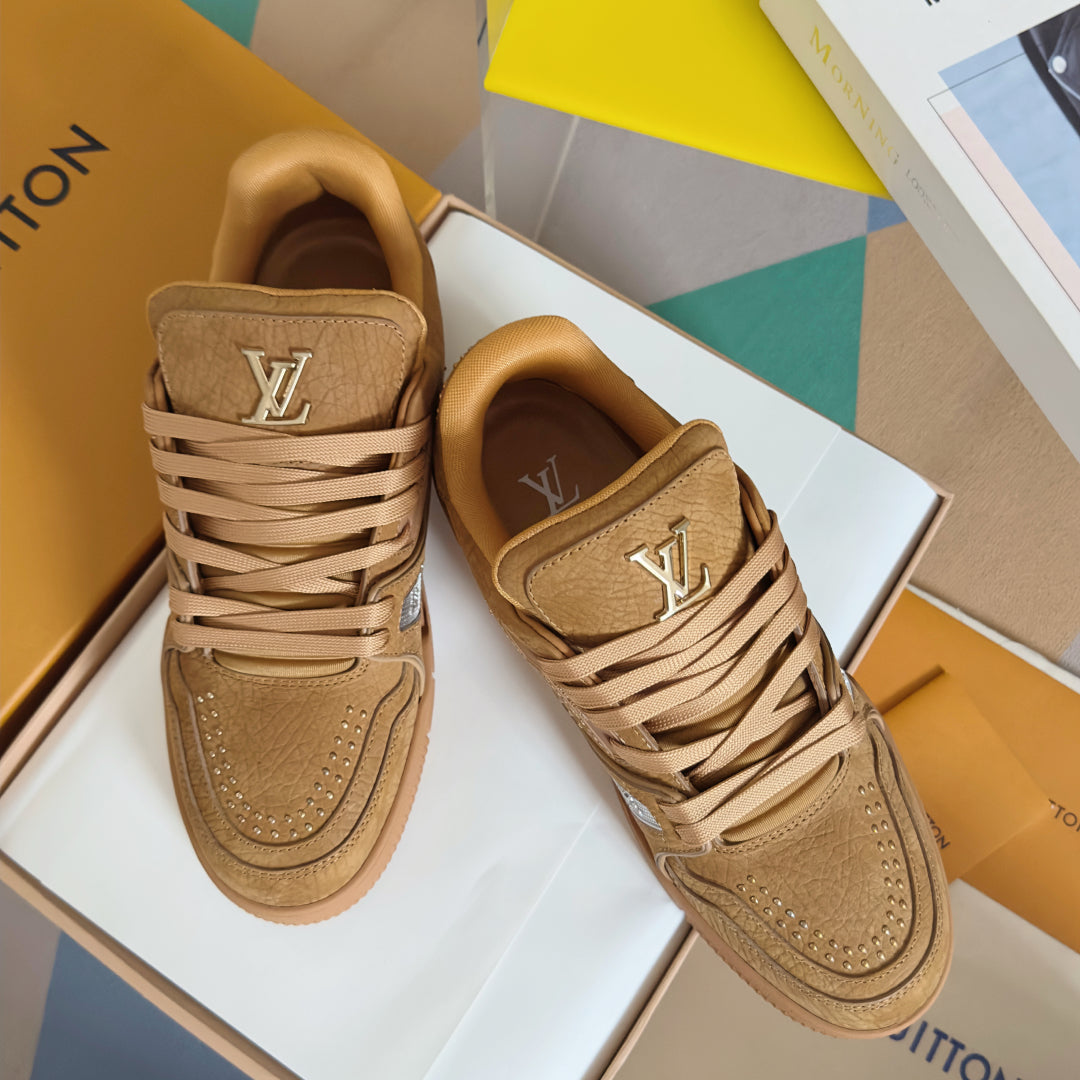 250318 New high quality new color board shoes