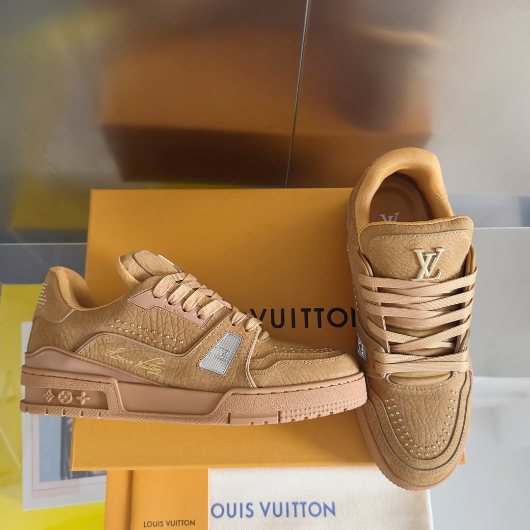 250318 New high quality new color board shoes