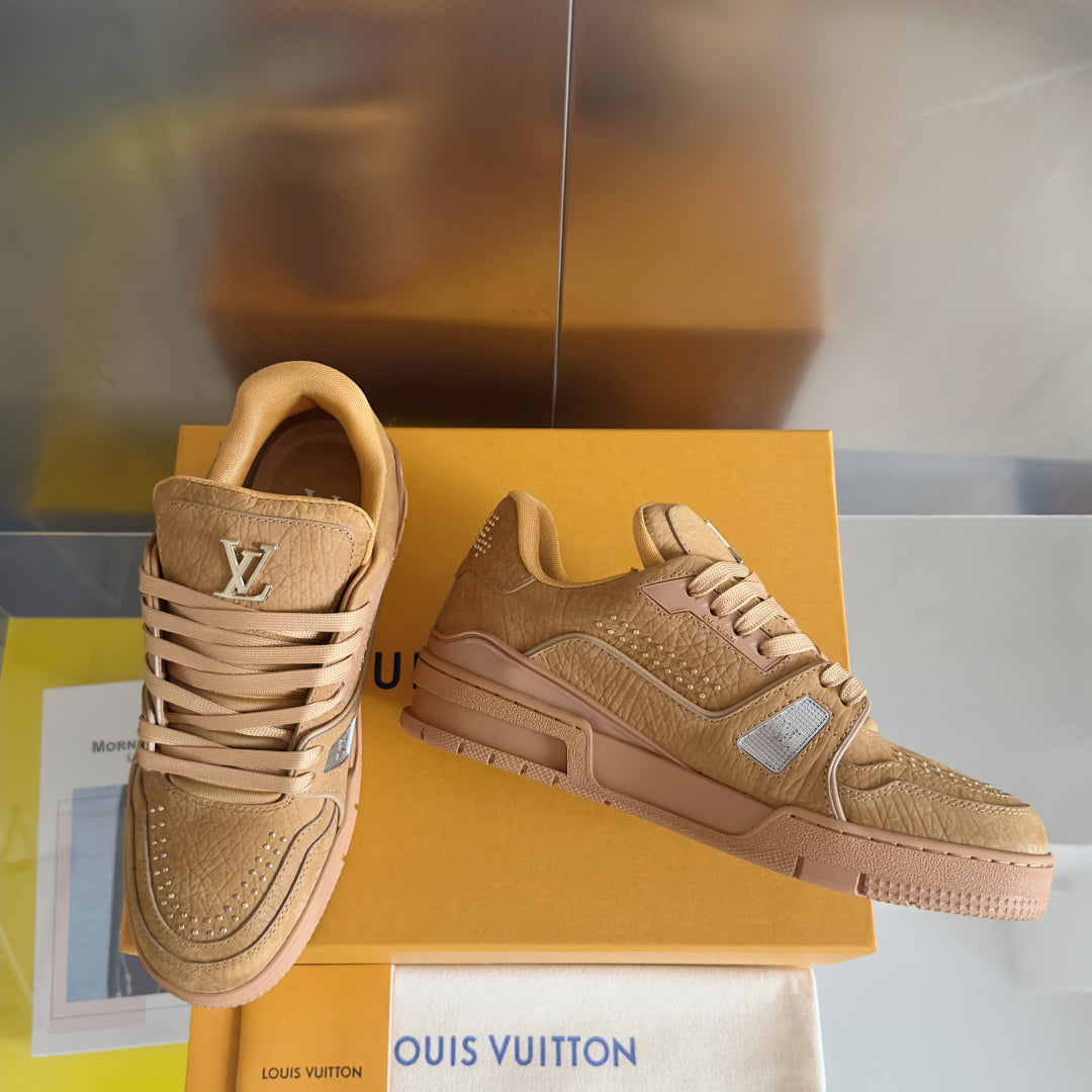 250318 New high quality new color board shoes