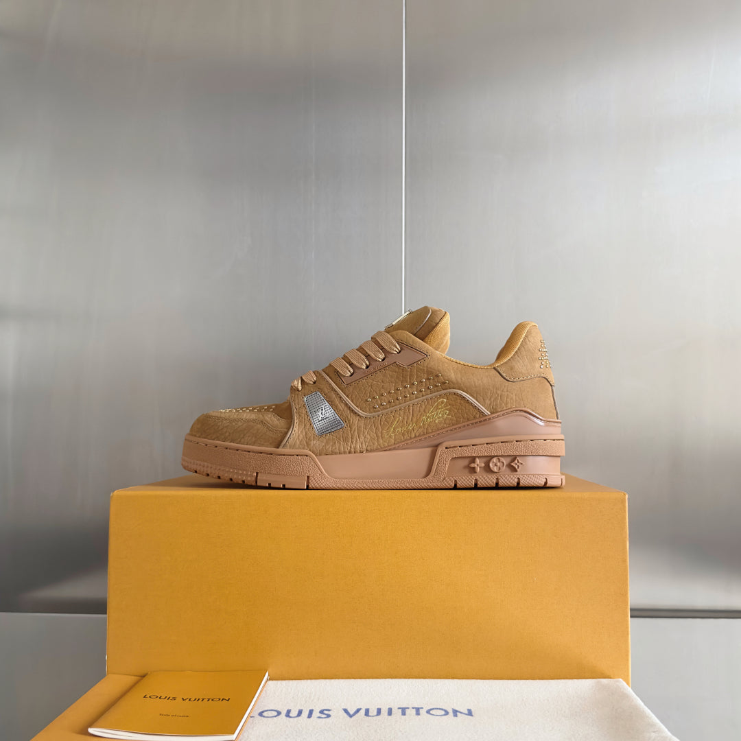 250318 New high quality new color board shoes