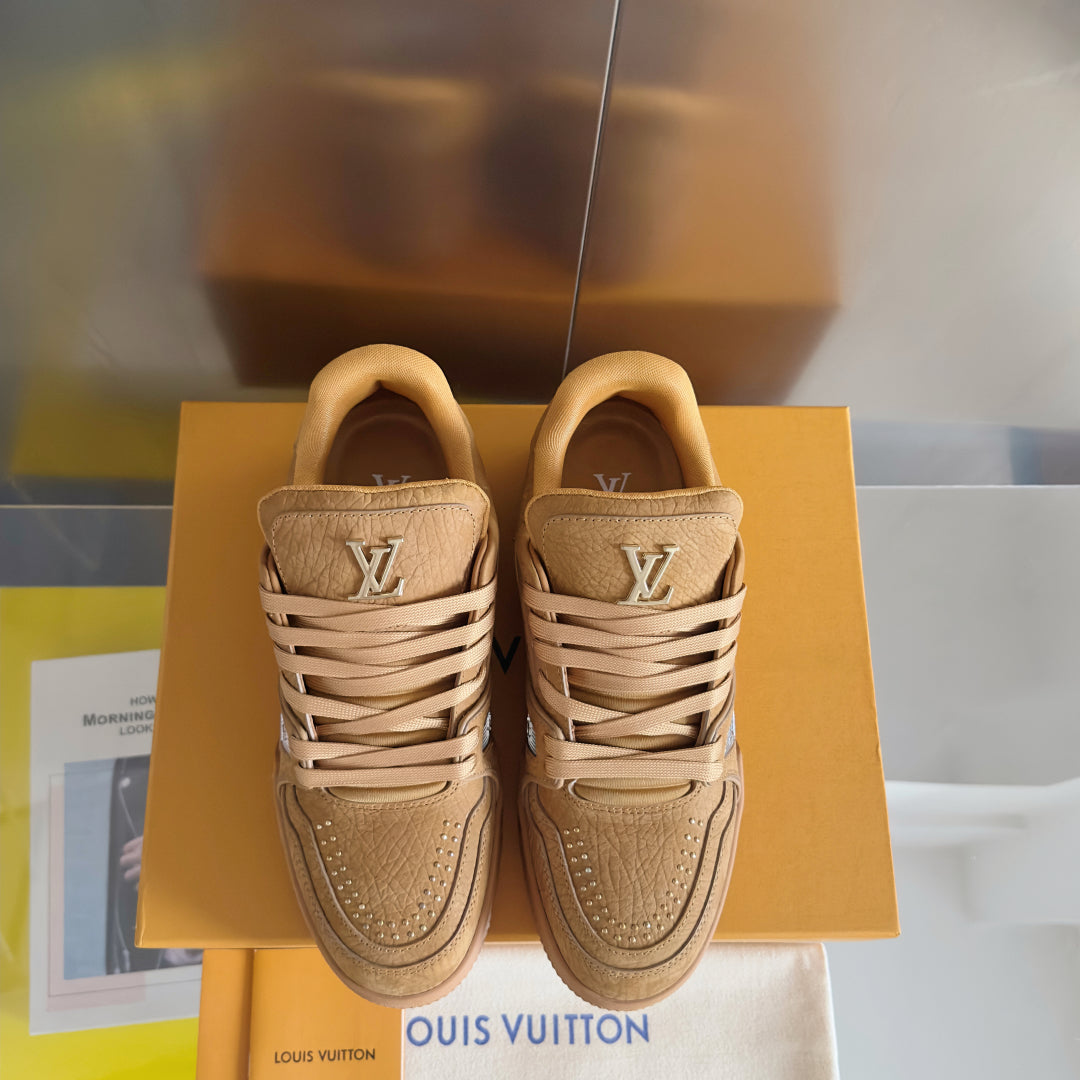 250318 New high quality new color board shoes