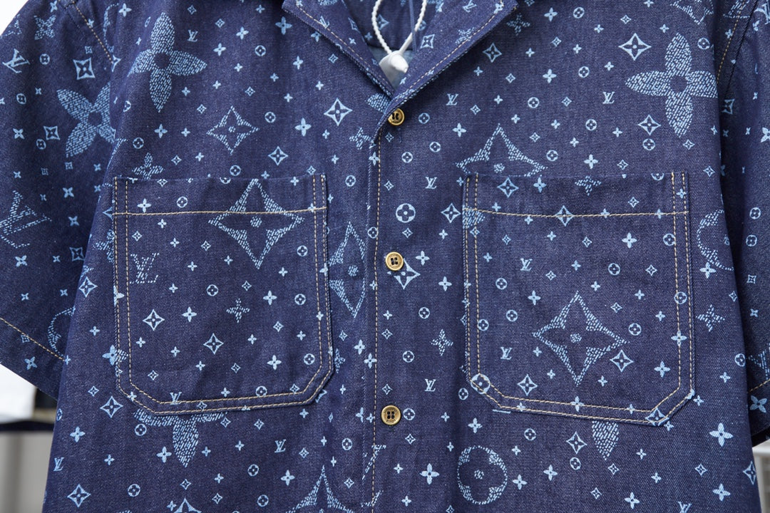 250325 New high quality dark print jacket