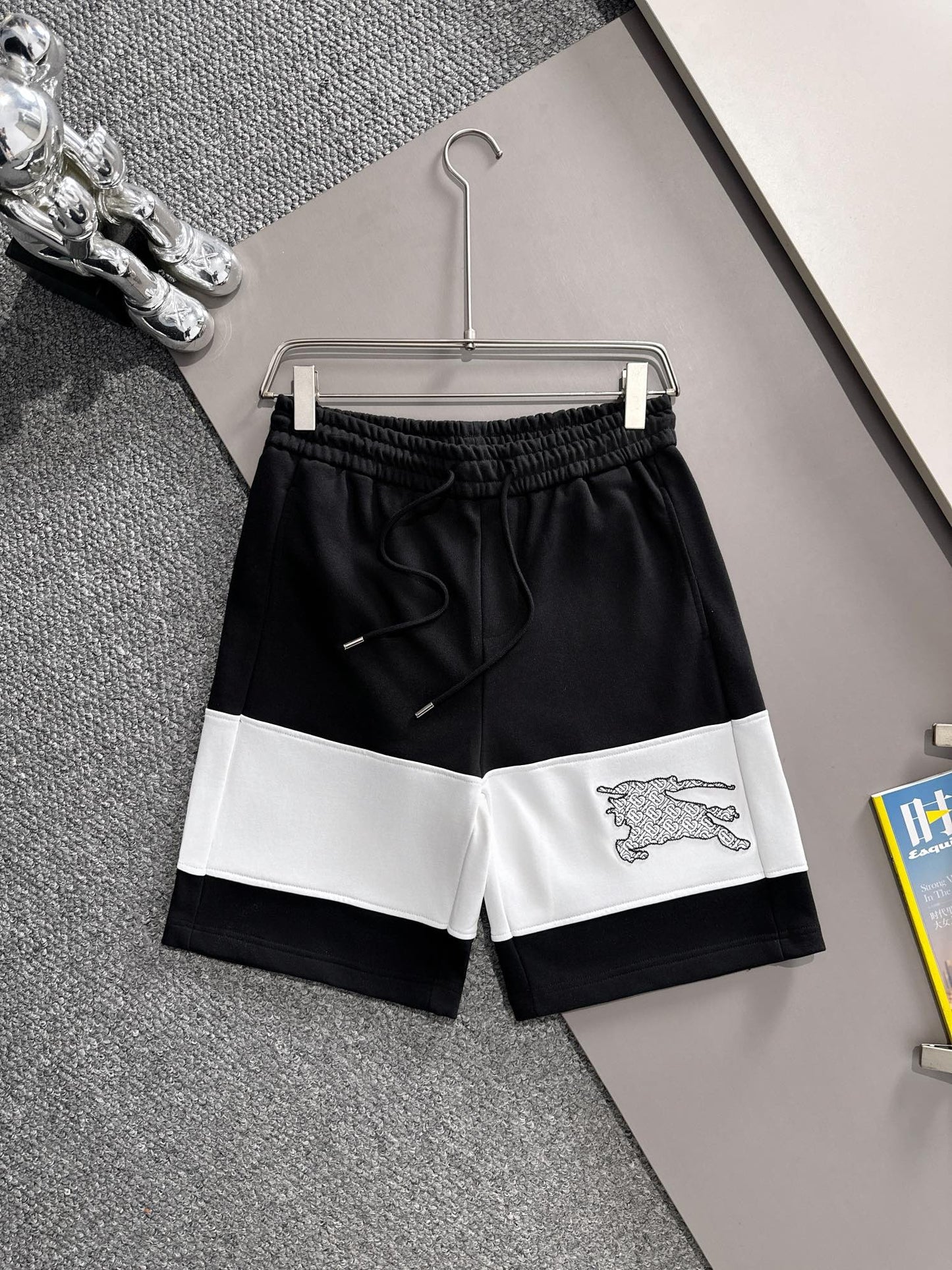 250617 New high-quality color-blocking and patchwork shorts