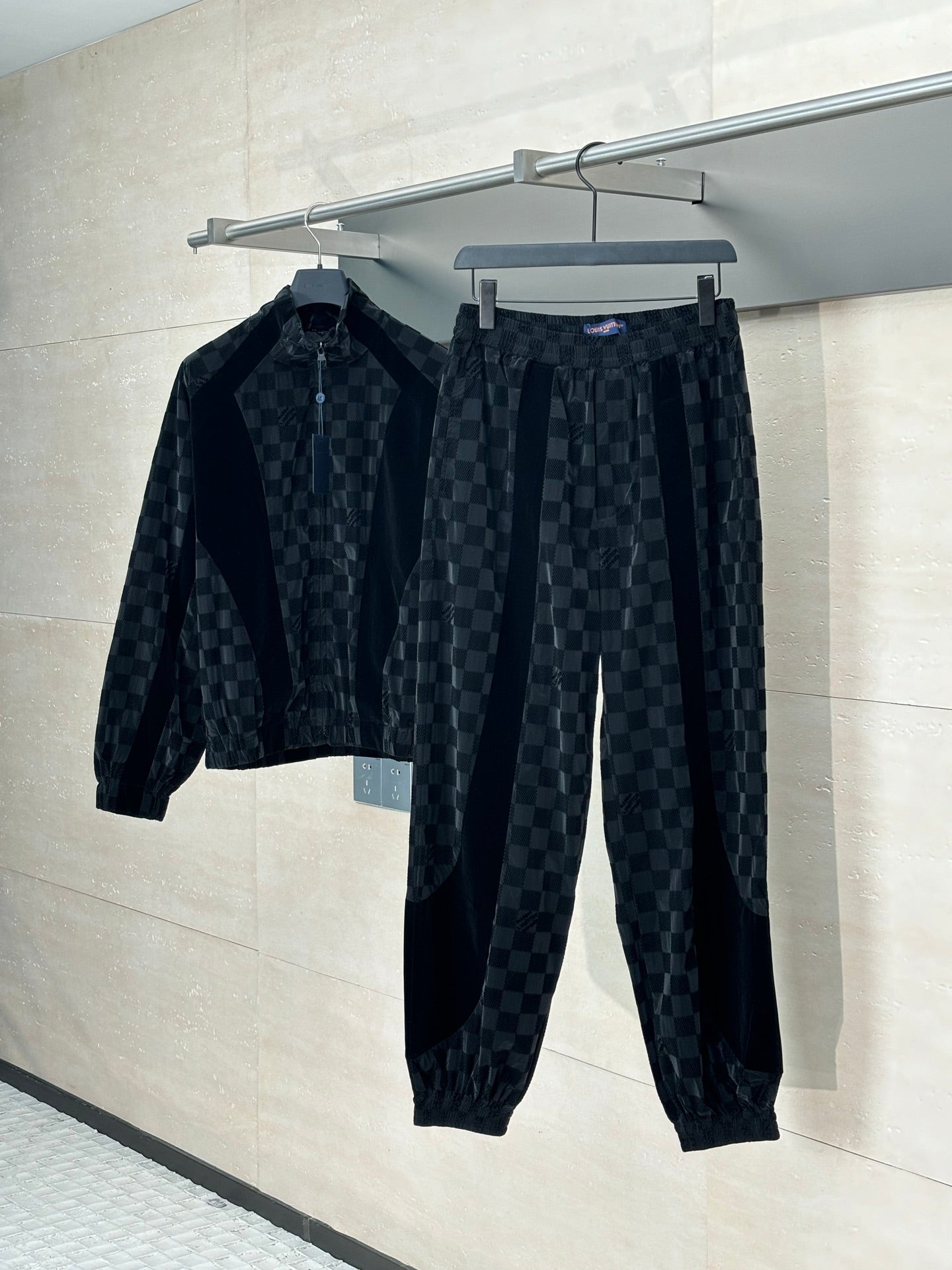 250617 New checkerboard letter velvet jacquard trousers