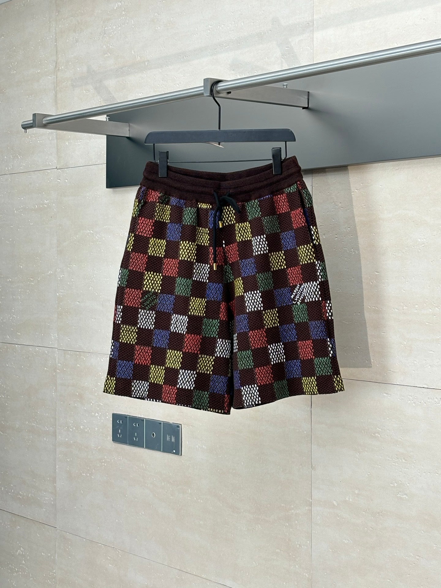 250624 New color checkerboard embossed jacquard knitted shorts