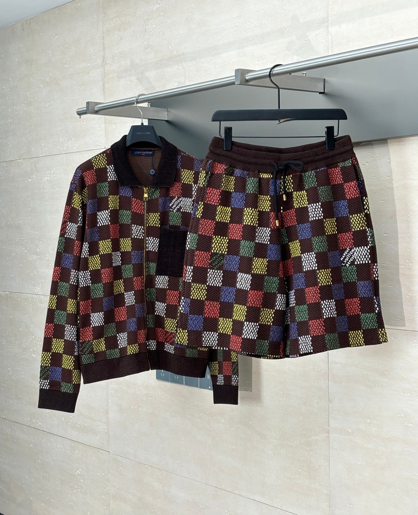 250624 New color checkerboard embossed jacquard knitted shorts