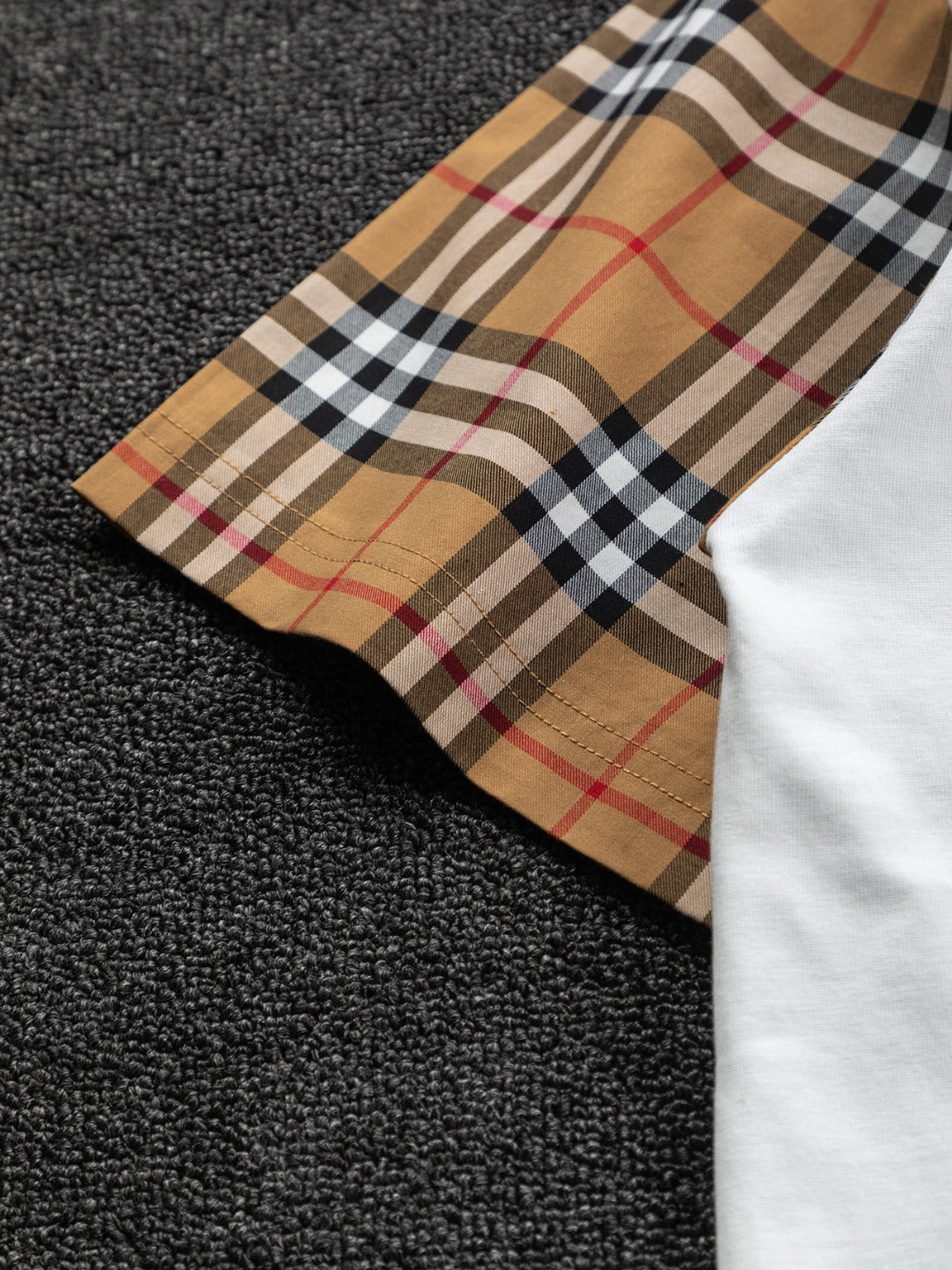 250218 New classic plaid patchwork T-shirts