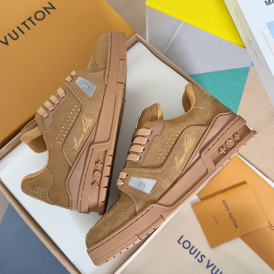 250318 New high quality new color board shoes