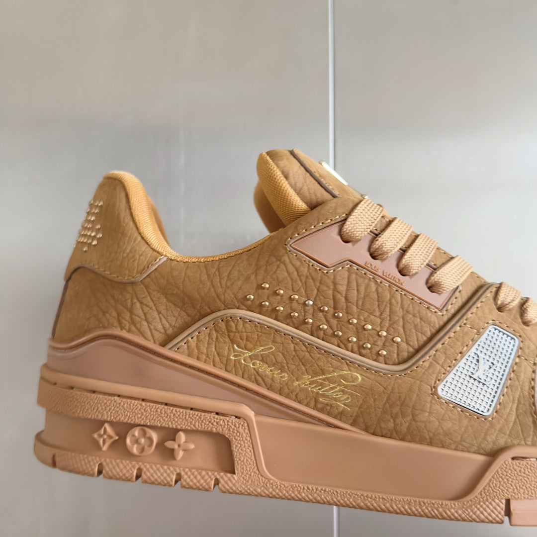 250318 New high quality new color board shoes