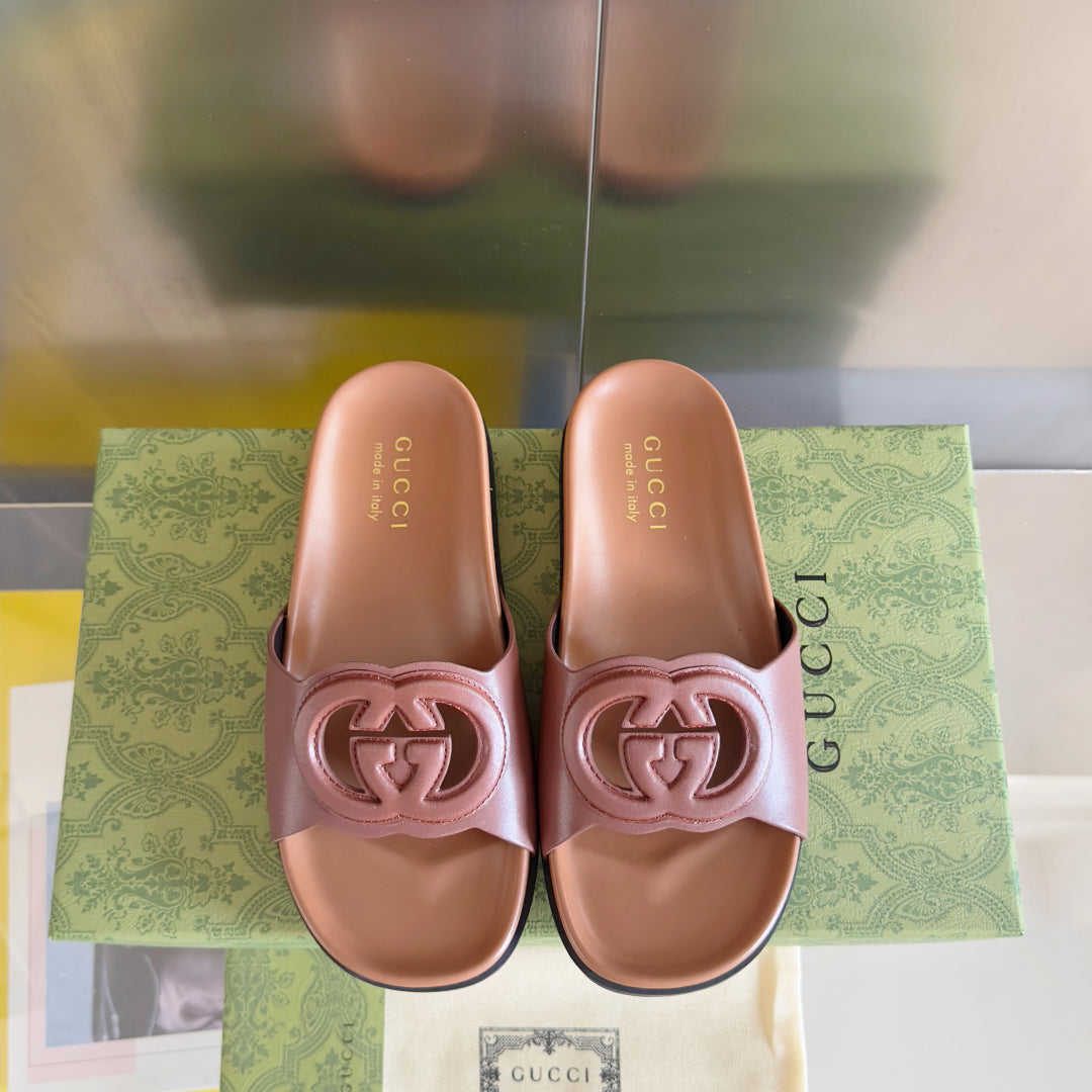 250513 New high-quality thick-soled classic signature slippers