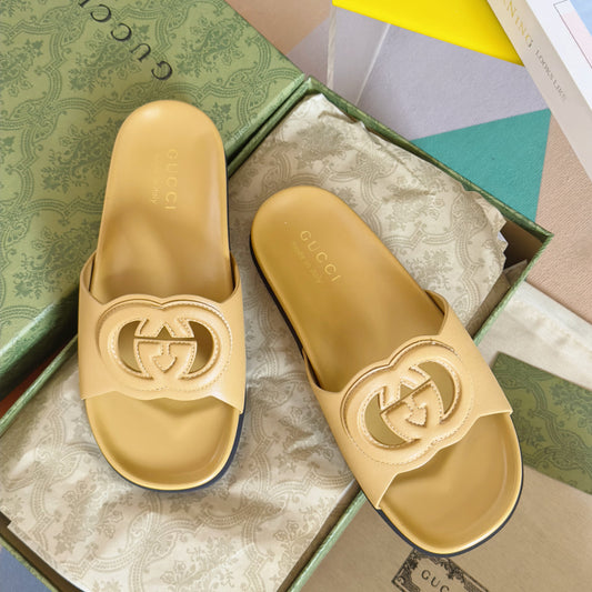 250513 New high-quality thick-soled classic signature slippers