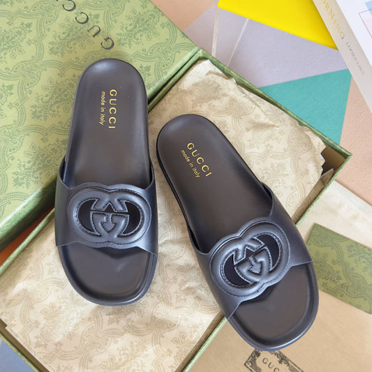 250513 New high-quality thick-soled classic signature slippers