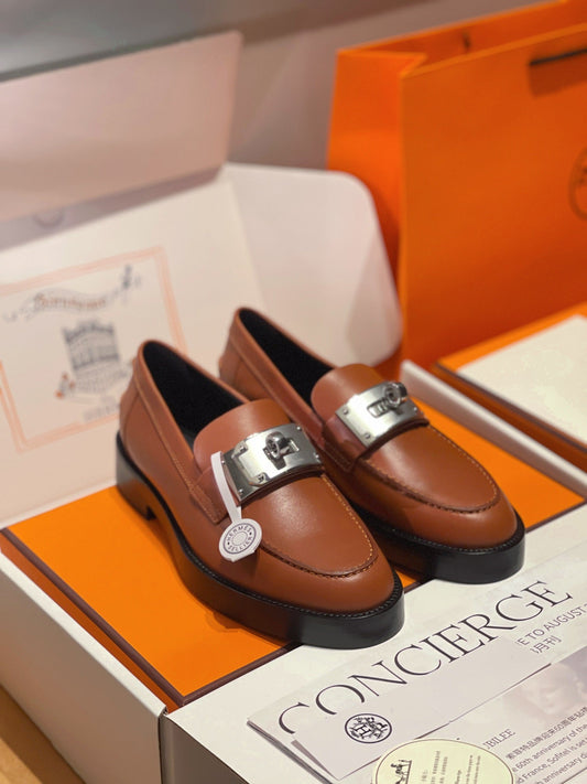 250527 New high-quality classic retro thick-soled loafers