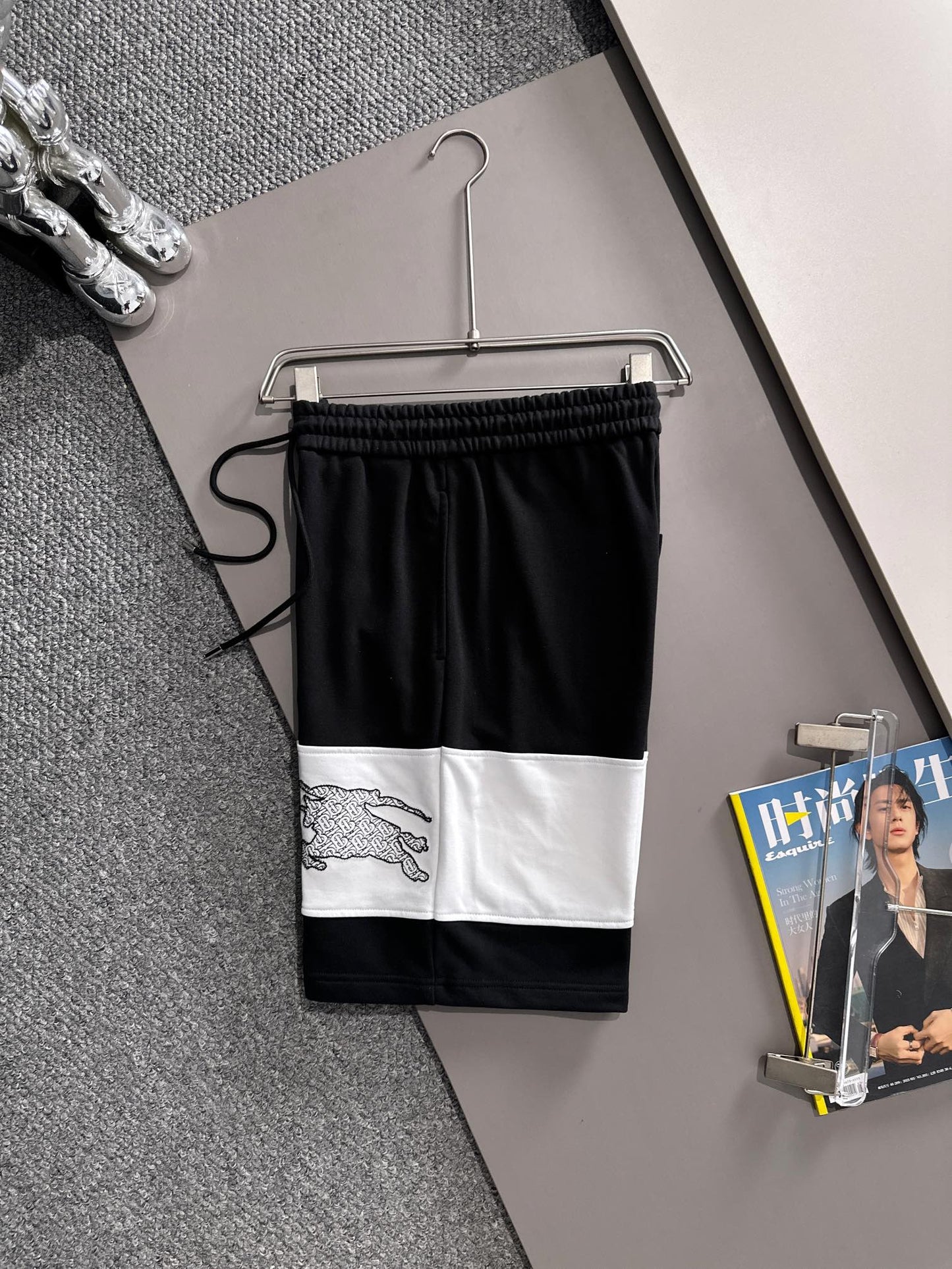 250617 New high-quality color-blocking and patchwork shorts